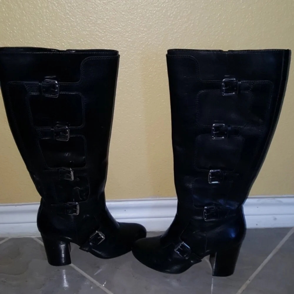 VINCE CAMUTO KYRIA TALL BOOTS